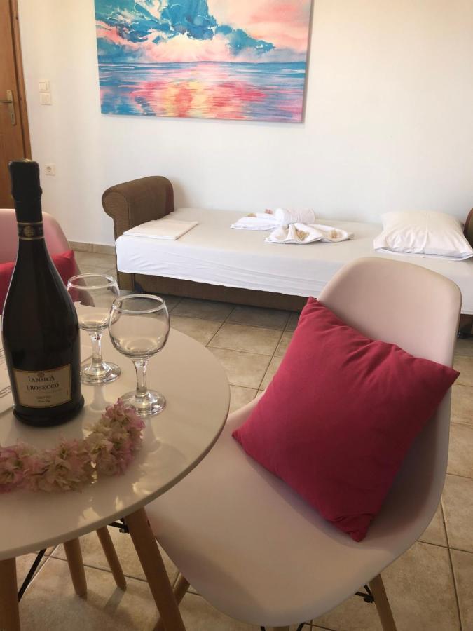 פיטסידיה Vrisi Apartments & Villa מראה חיצוני תמונה